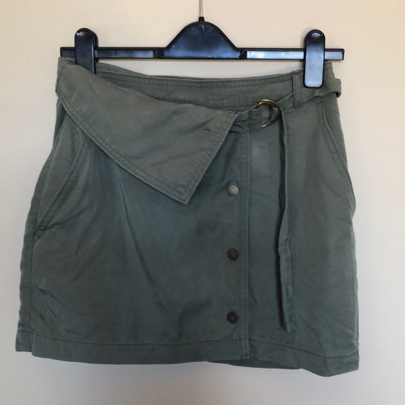 Skirt - Picture 2 of 5